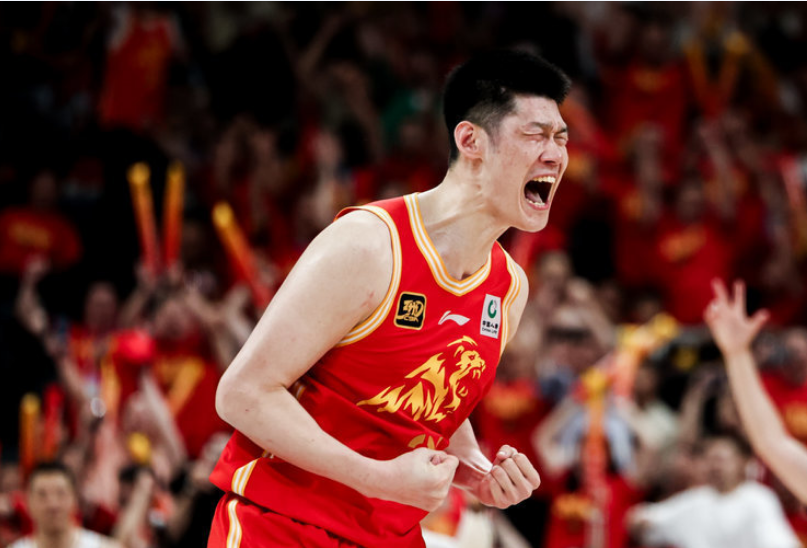 雷速体育app下载-CBA官宣常规赛8大奖候选：胡金秋领衔MVP 徐昕领衔最具进步奖